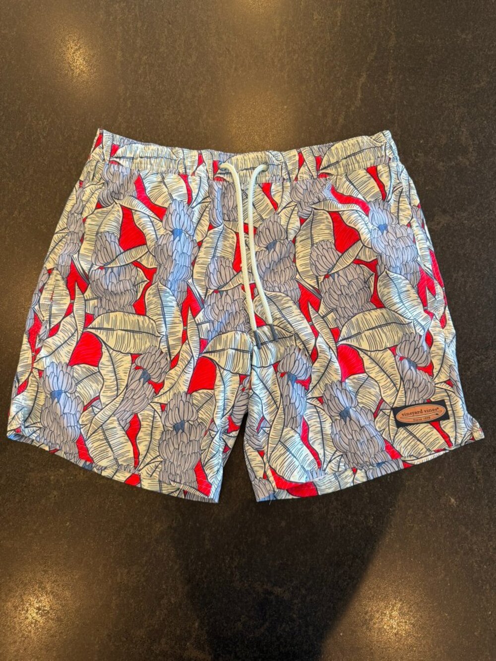 Vineyard Vines Men’s XS Tropical Print Swim Trunks Red Blue Board Shorts